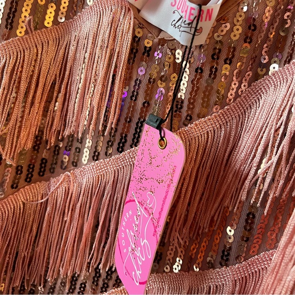 SouthernFriedChics Take Me Away Dress in Rose Gold/Pink Size 2x NWT - Picture 5 of 5